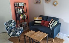 Joli Studio A La Campagne